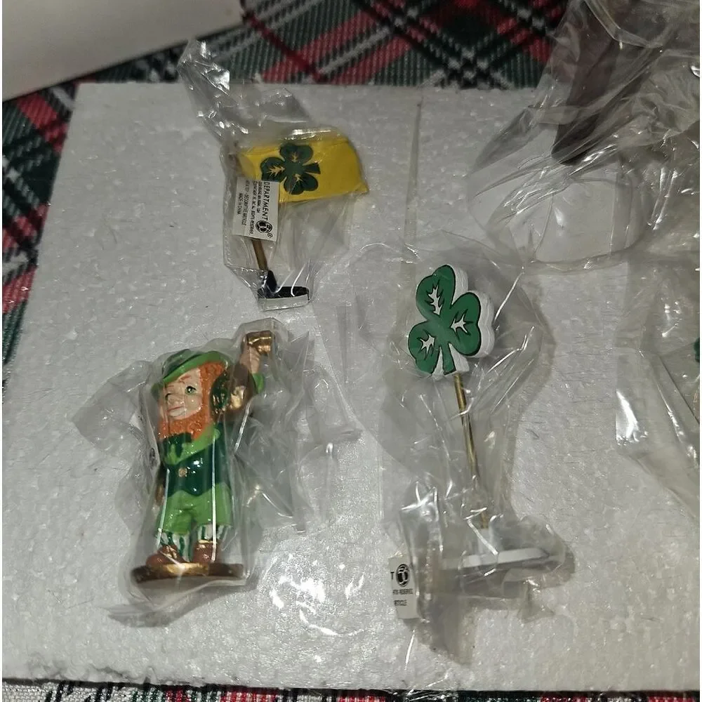 Department 56 St. Patrick's Day Decorating Village Accessory Set